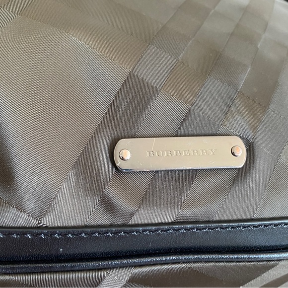 Burberry check nylon multi purpose bag - Picture 11 of 14